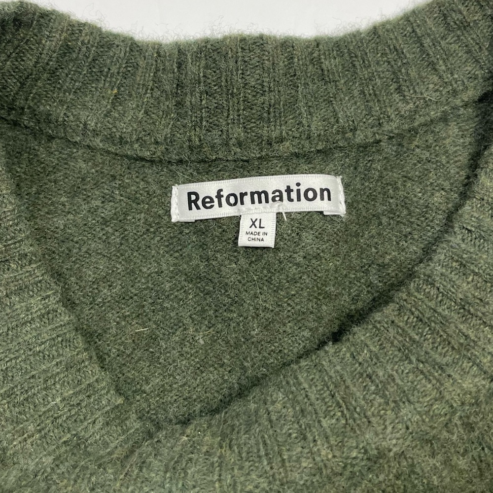 Reformation women’s sweater. Size: XL - Picture 6 of 7